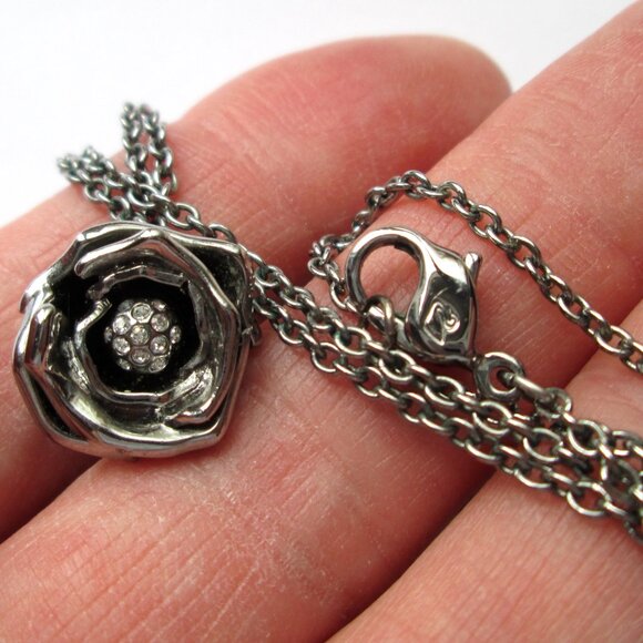 🖤🌹 Swarovski Black Rose Pendant Necklace Enamel Pave Crystal Dark Silver Tone - Picture 6 of 13